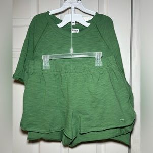 VS Pink short set Size L